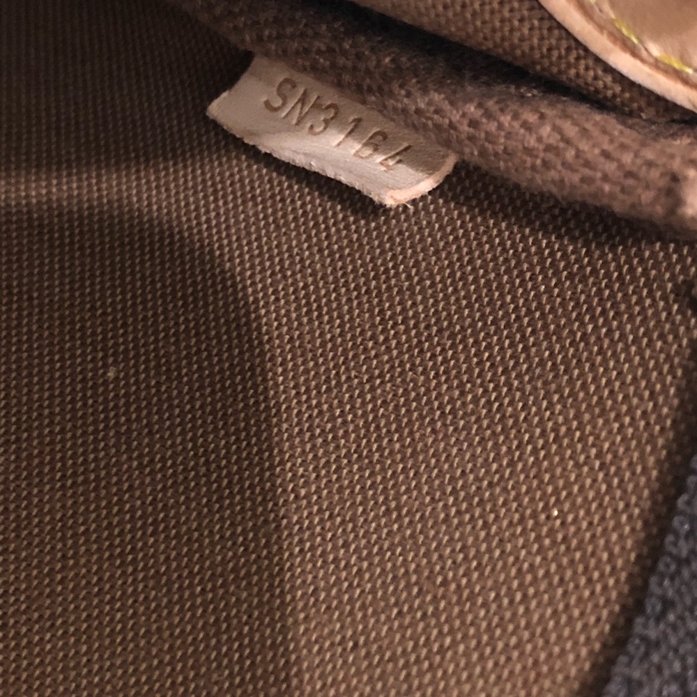 SOLD!! Authentic Louis Vuitton Eva crossbody - Picture 6 of 8